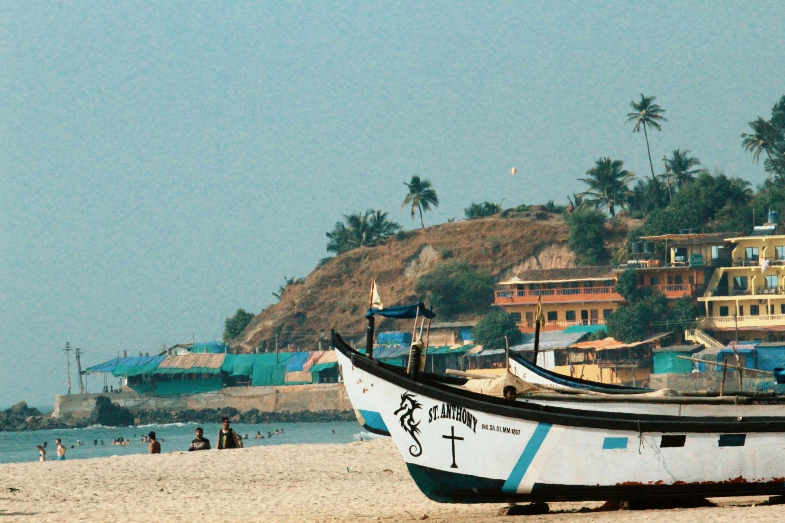 Costa do Marfim se destaca no Festuris 2025 com o seu turismo religioso e gastronômico